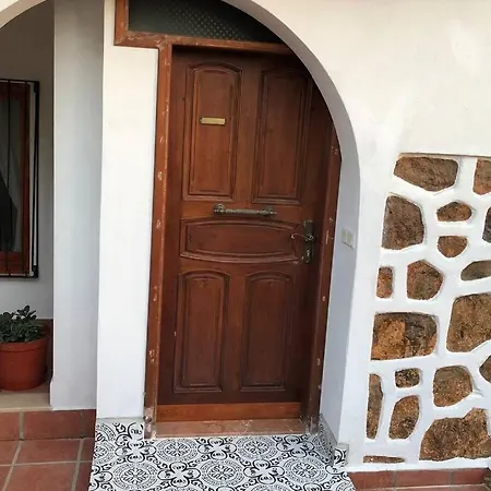 A Summer House Is Close To The Sea With A Garden